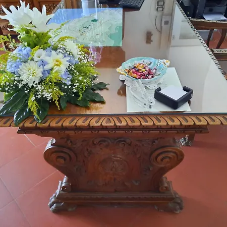 Portico Del Paradiso Bed & Breakfast