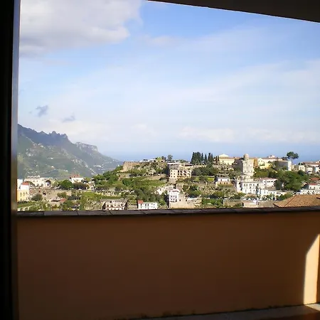 Portico Del Paradiso Bed & Breakfast Scala