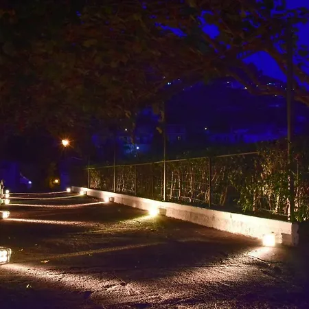 Portico Del Paradiso