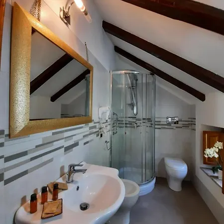 Portico Del Paradiso Bed & Breakfast *