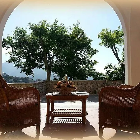 Portico Del Paradiso Скала